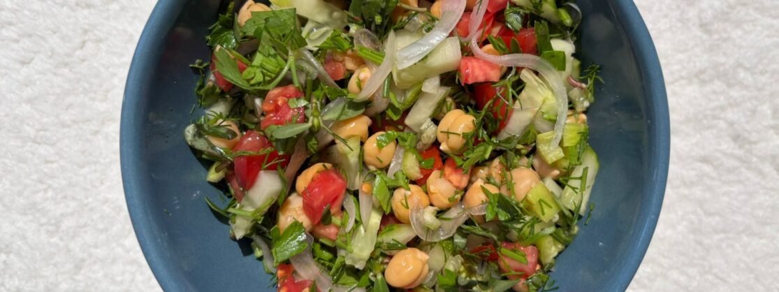 Nohutlu Yeşil Salata