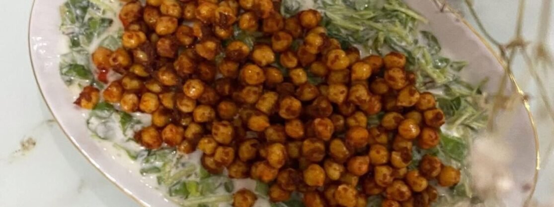 Nohutlu Semizotu Salatası